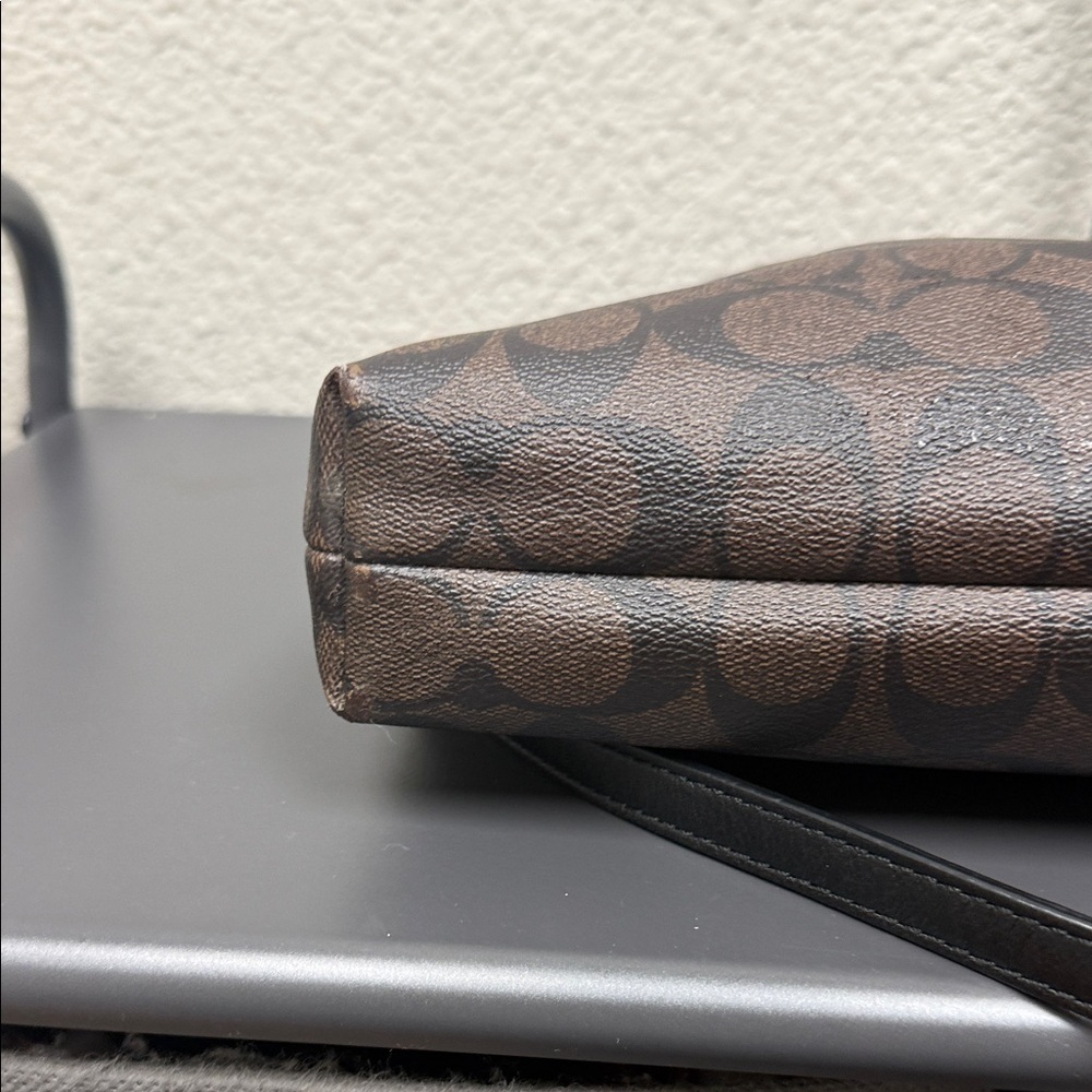 Coach Black and Brown Signature Shoulder Bag - Picture 8 of 11